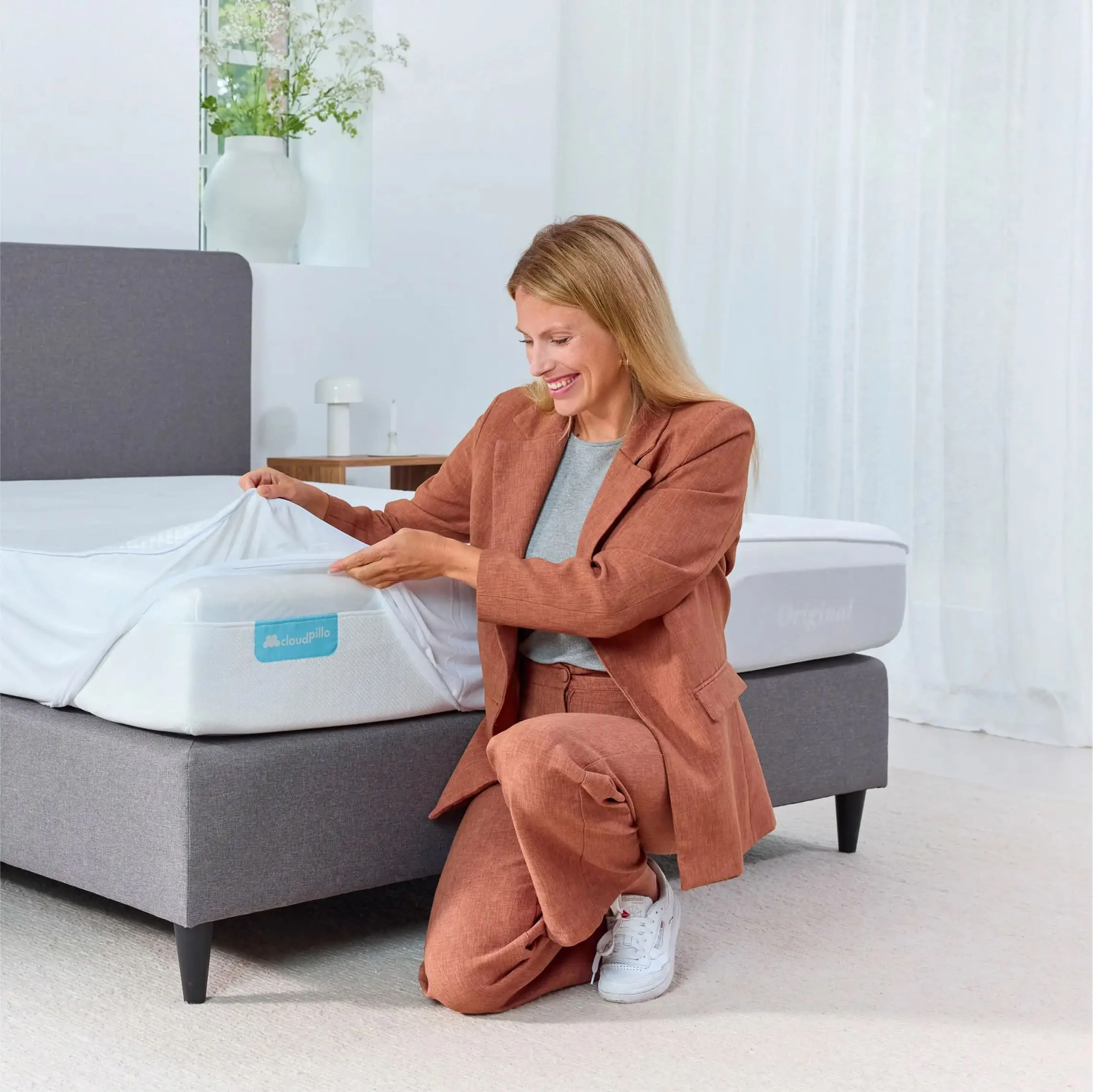 Cloudpillo Mattress Protector (Outlet) - Image 4